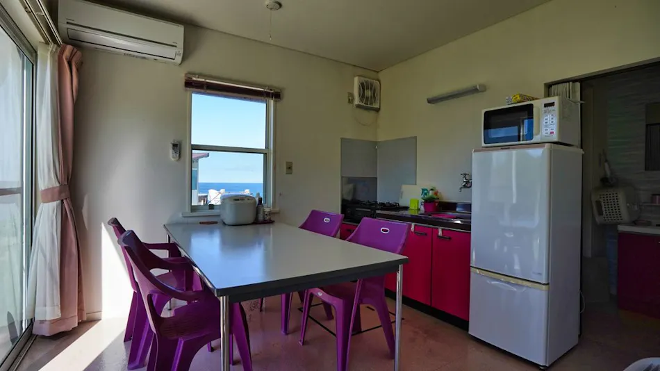 THE SEASIDE VILLA SADOISLAND