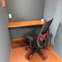 ฮานาเระ: ห้องเวิร์คเคชั่น