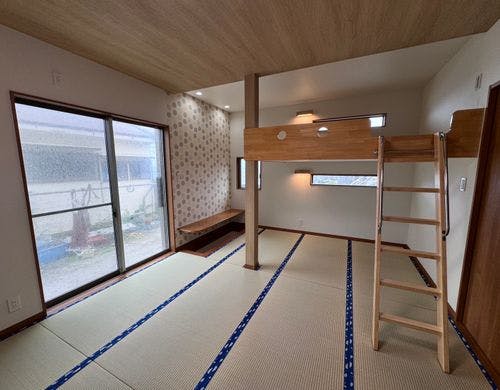 はなれ：バストイレ付き