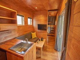 AGEKI　BASE　HOTEL