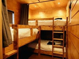 AGEKI　BASE　HOTEL