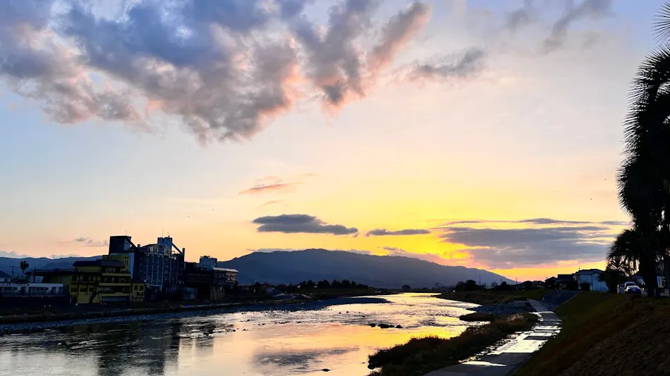 Riverside Tsurukisou