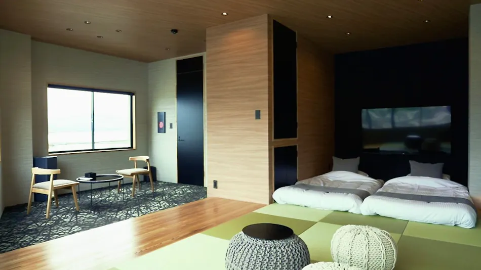 1 and Only Hotel Io (Io)