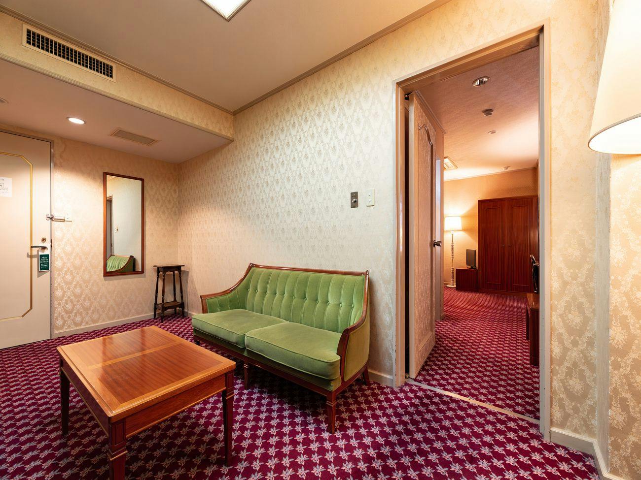 Kuwana City Hotel