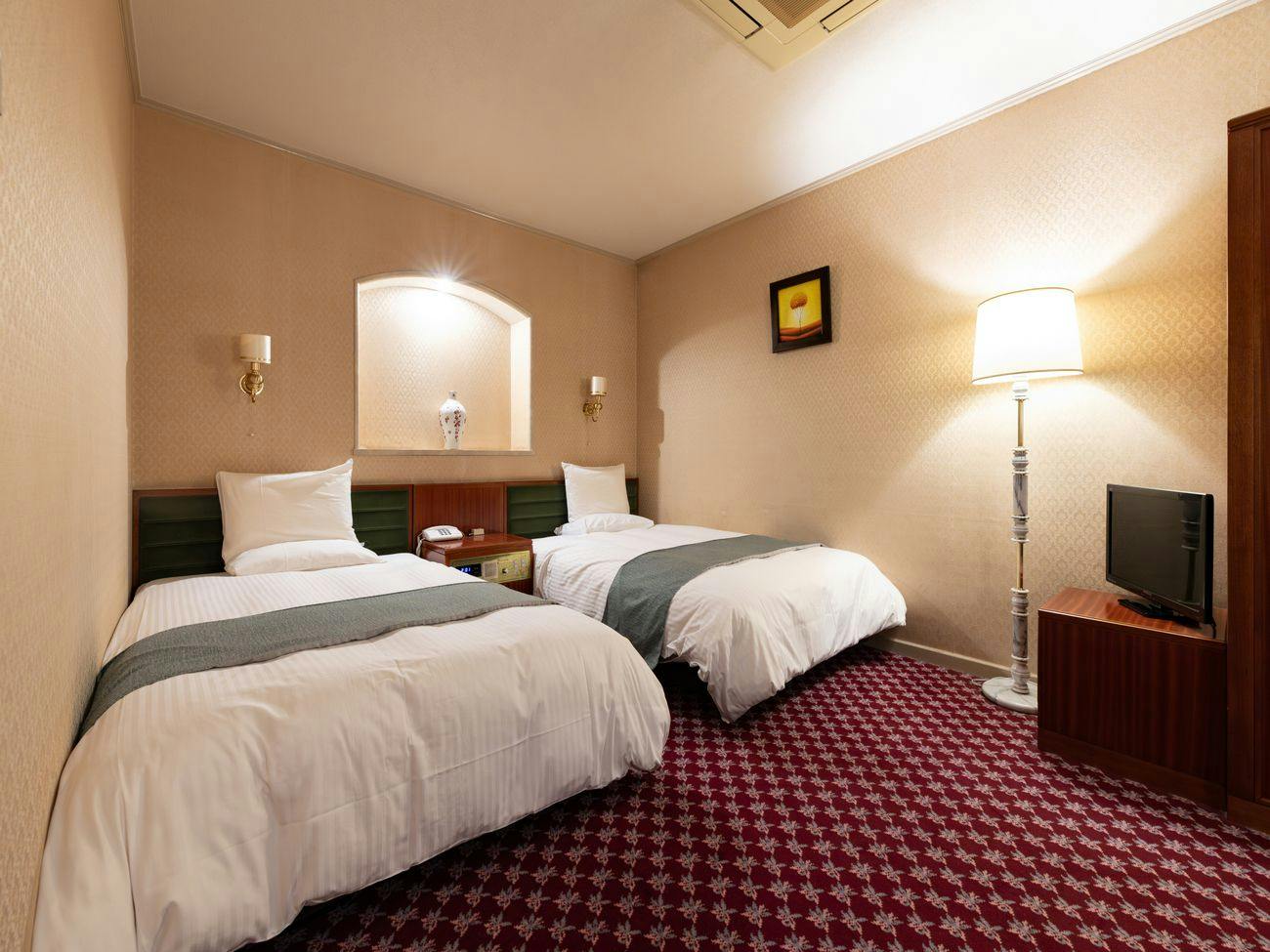 Kuwana City Hotel