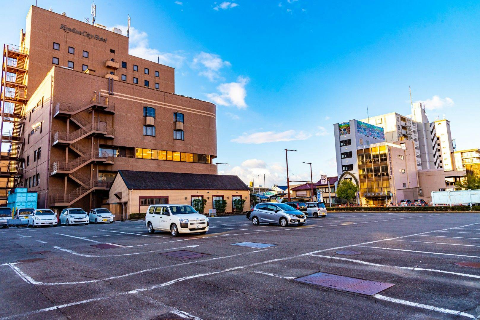 Kuwana City Hotel