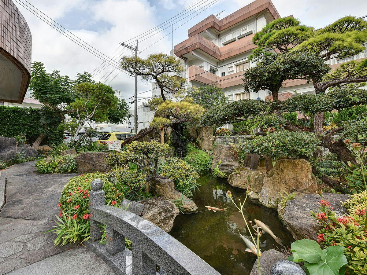 Nago Business Hotel