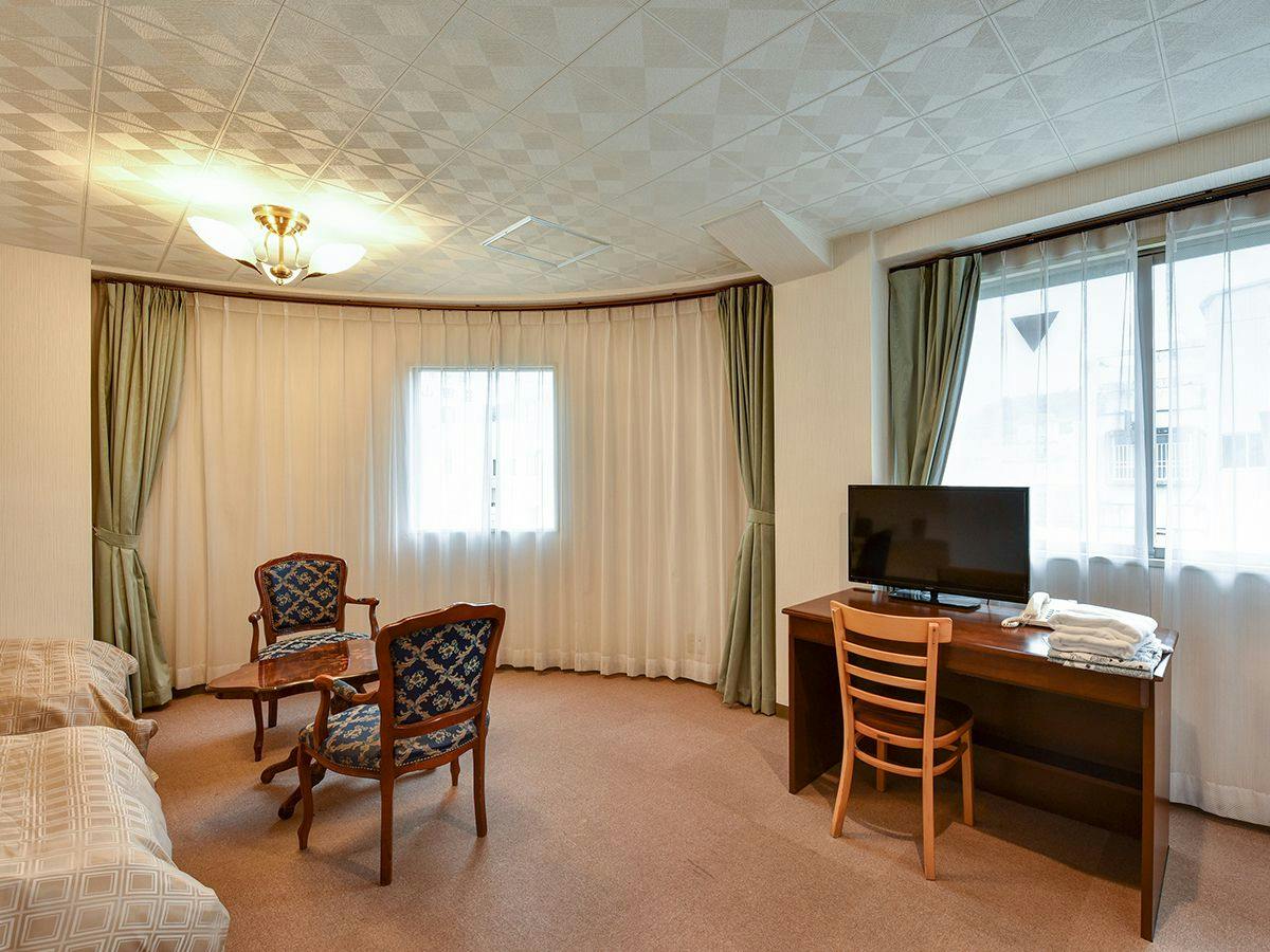 Nago Business Hotel