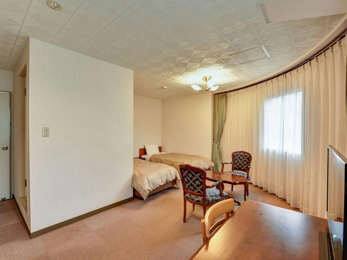 Nago Business Hotel