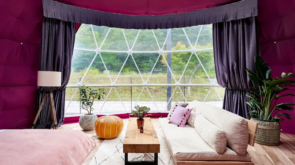 GLAMPSEASON