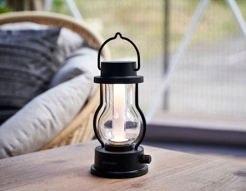 アウトドア要素のある備え付け備品