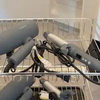 ไดร์เป่าผม, เครื่องหนีบผม