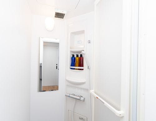 シャワールーム