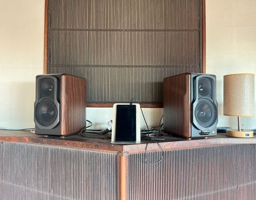 リビングのスピーカー