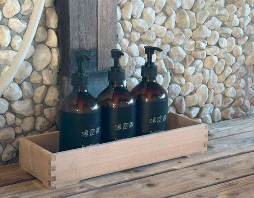 風呂　シャンプー類