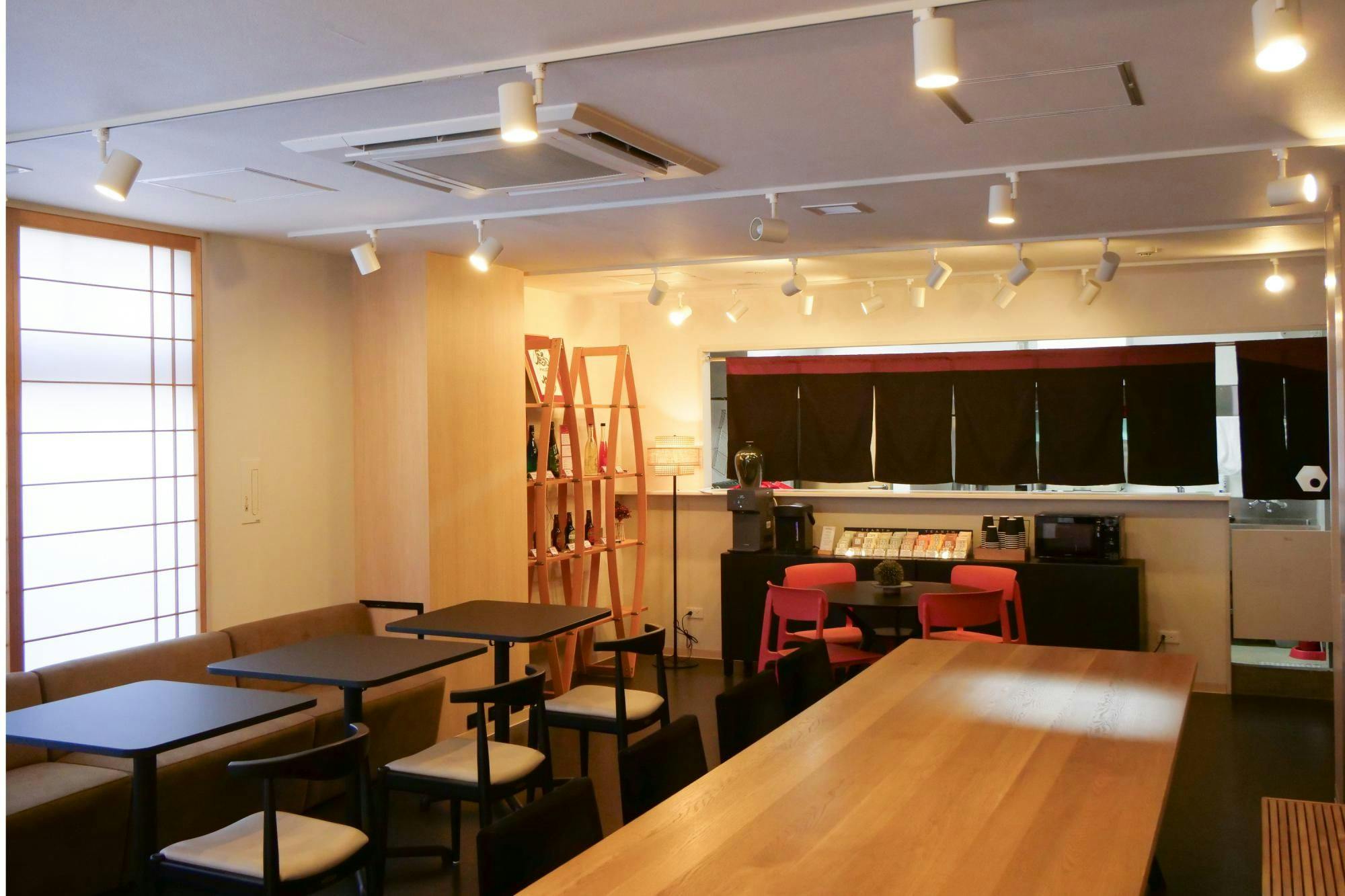 ร้านอาหาร (พื้นที่เลานจ์)