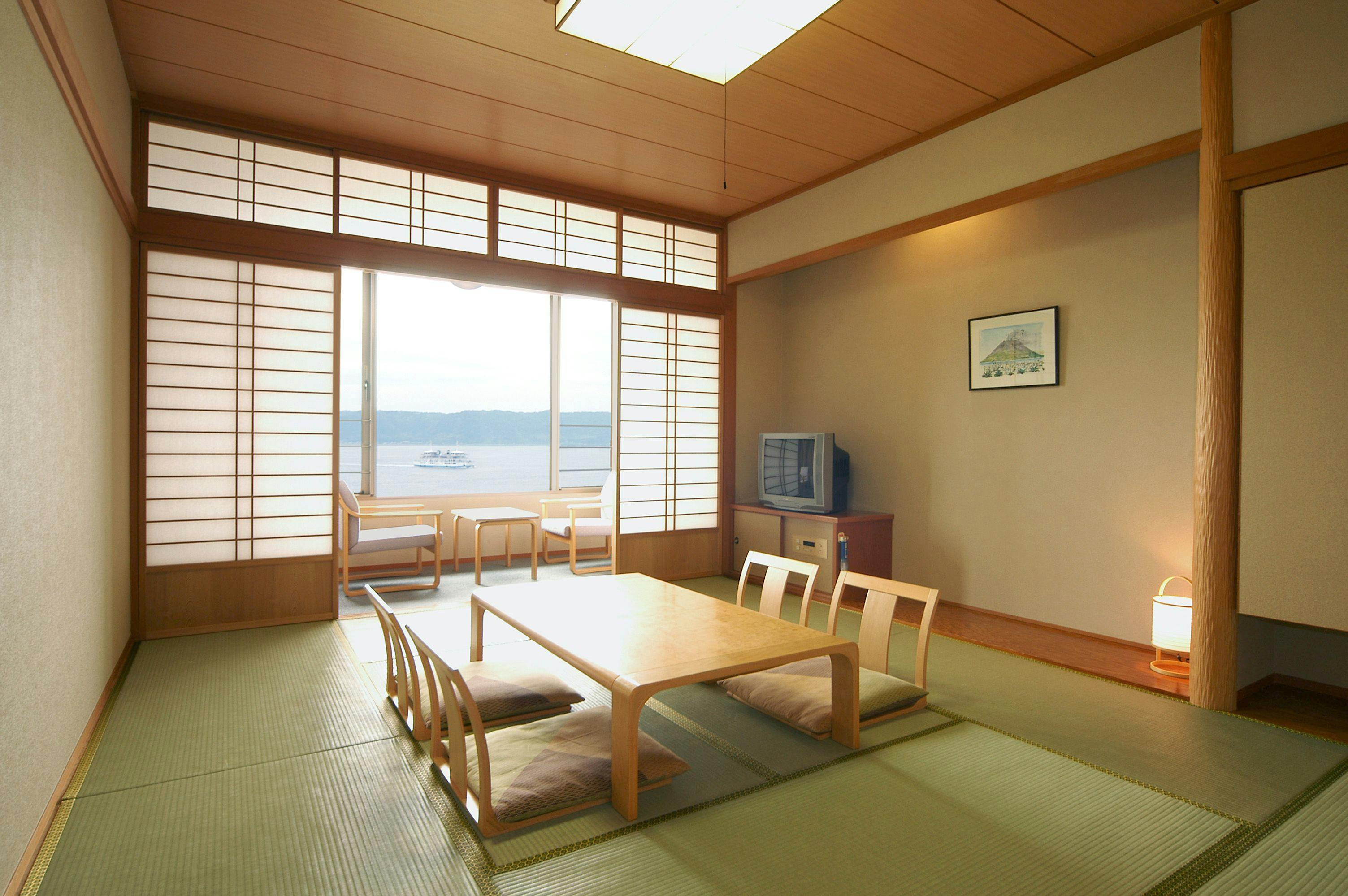 ห้องพักวิวทะเล ขนาด 10 เสื่อญี่ปุ่น (พร้อมห้องน้ำ ไม่มีอ่างอาบน้ำ)