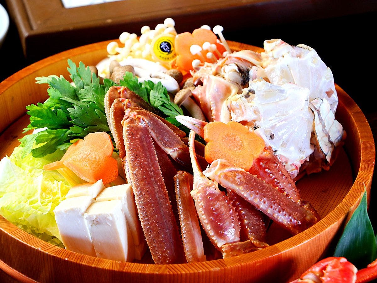 ราชาแห่งรสชาติฤดูหนาว ลิ้มลองปูสดในหม้อไฟ