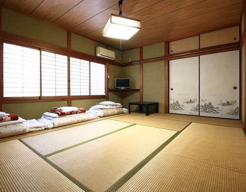 【13号室】広々としたお部屋です