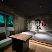 ลักชัวรีขนาดเล็ก