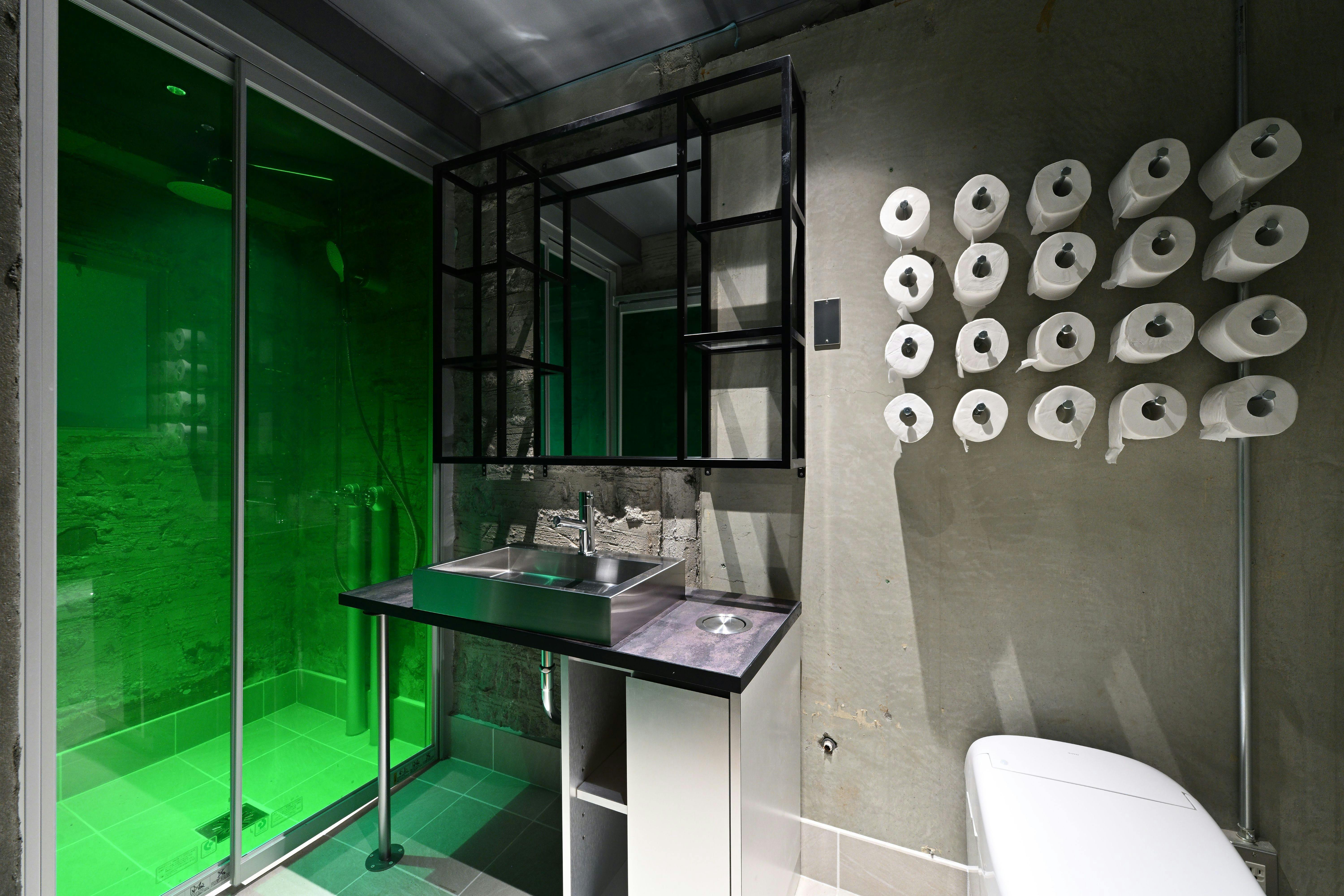 ลักชัวรีขนาดเล็ก