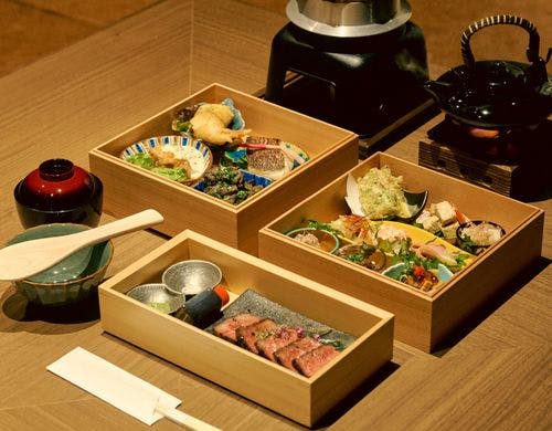 「松コース」懐石おせち