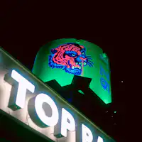 รูฟท็อปบาร์ "ออลอินคลูซีฟ"