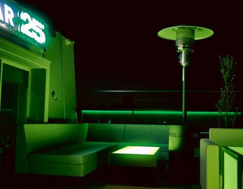 ルーフトップBAR「オールインクルーシブ」