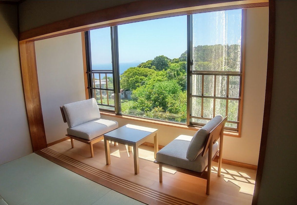 Accommodation "Ippon no enpitsu Singing in the Wind"
