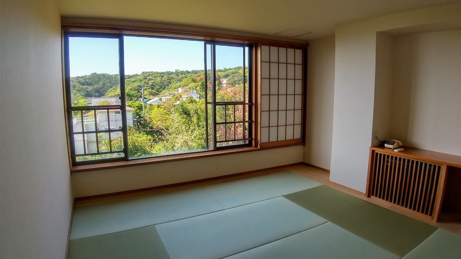 Accommodation "Ippon no enpitsu Singing in the Wind"
