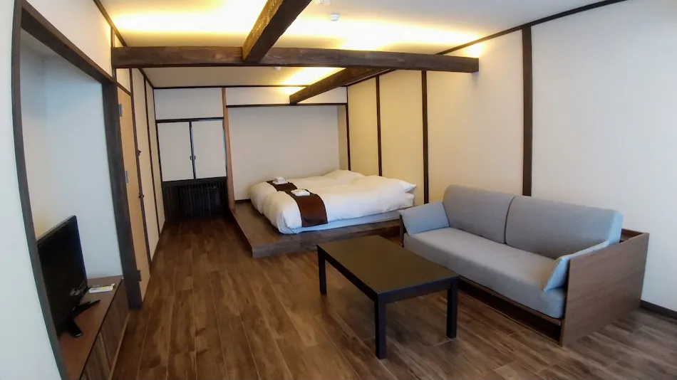 Accommodation "Ippon no enpitsu Singing in the Wind"