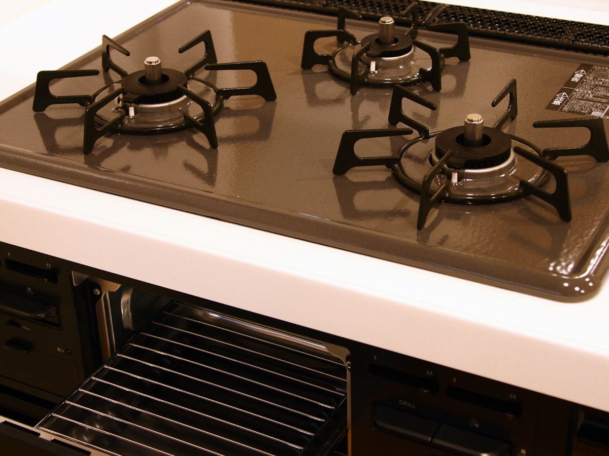 Cooking Appliances ◆ 3-Burner Stove