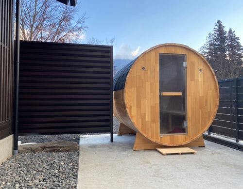 外観◆外にはバレルサウナ完備