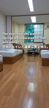 *ห้องปลอดบุหรี่ ไม่รวมอาหาร ห้องพักแบบตะวันตก 3 เตียง