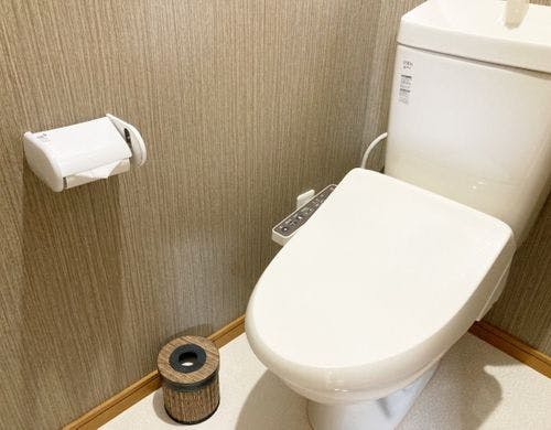 202 トイレ（ウォシュレット付き）