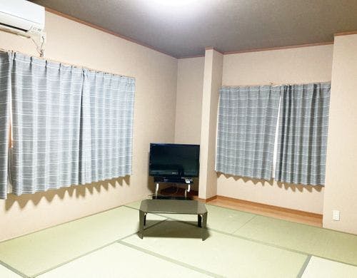 訳アリ部屋9畳和室／シャワー【定員：3名】