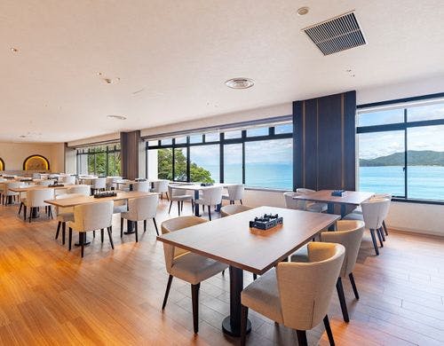 レストラン　客席