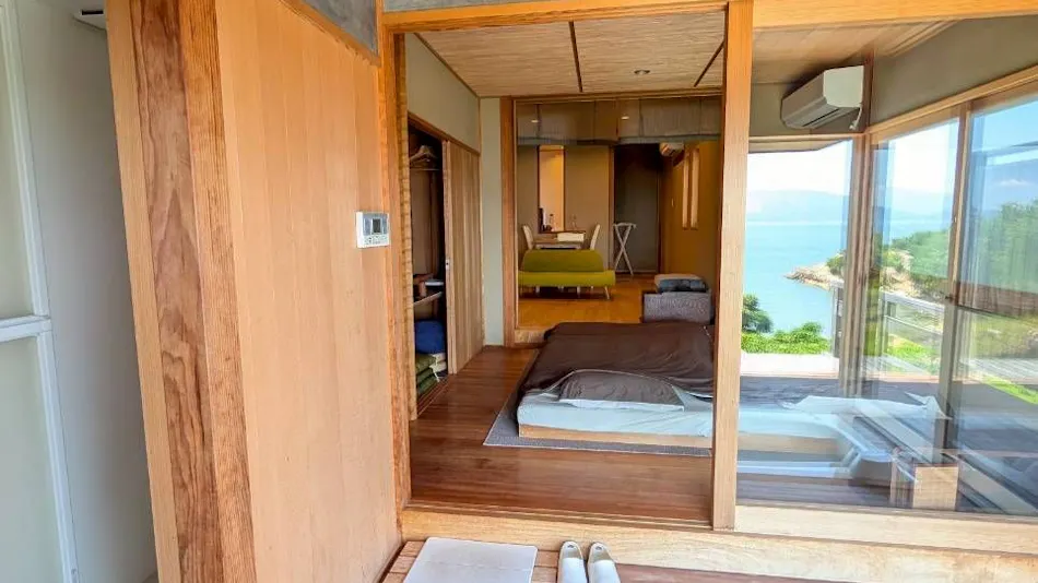 Japanese-Style Private Villa with Ocean View: Nanpu Terrace