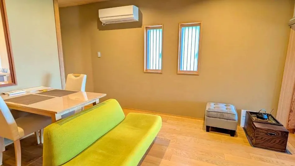 Japanese-Style Private Villa with Ocean View: Nanpu Terrace