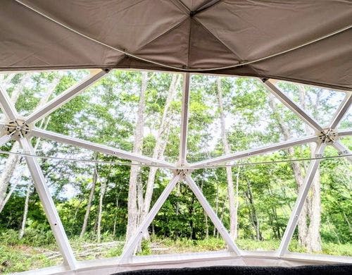 コロポックルドーム内の窓からの景色です