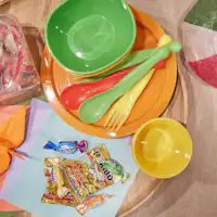 จานชามสำหรับเด็ก