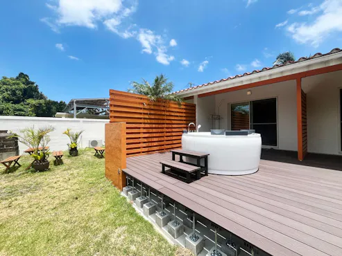 กลางวันอาบน้ำใต้ท้องฟ้าสีคราม กลางคืนอาบน้ำใต้แสงดาว