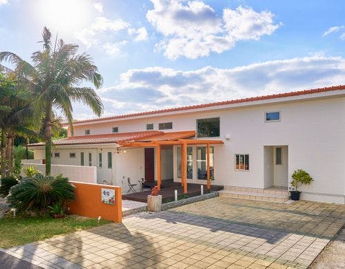 【外観】建物の前に駐車してください