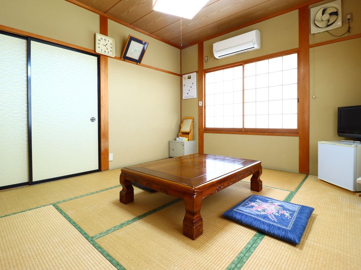 ห้องพักสไตล์ญี่ปุ่นขนาด 8 เสื่อทาทามิ