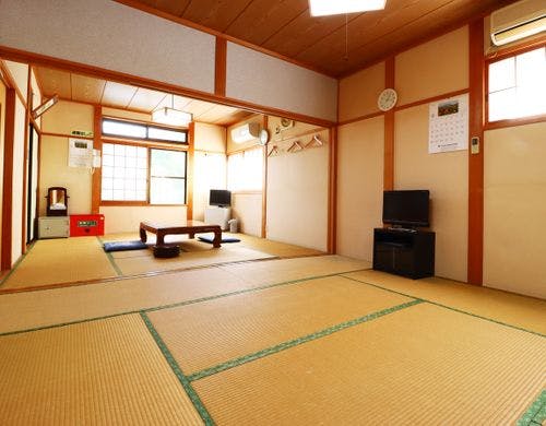 #和室16畳 8畳＋8畳のお部屋です。