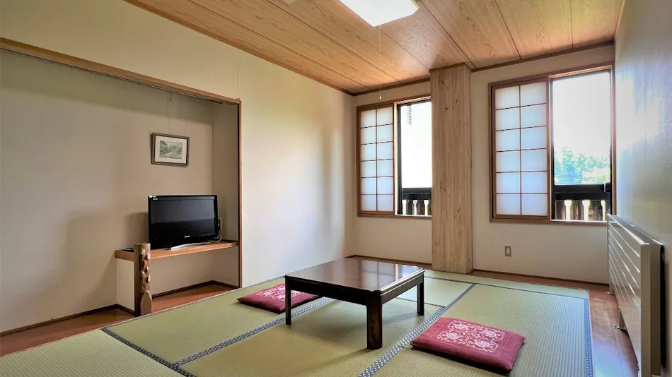 Hakuba Iwatake Kirikubo-kan