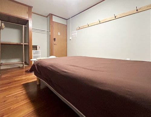 【３階】セミダブル（10平米）アウトバス