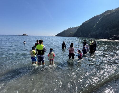 プライベートビーチでシュノーケリング