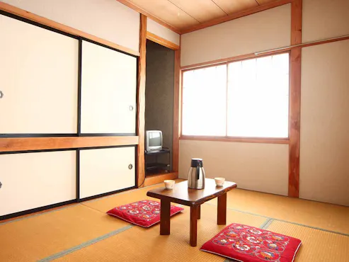 ห้องสไตล์ญี่ปุ่นขนาด 6 เสื่อทาทามิ