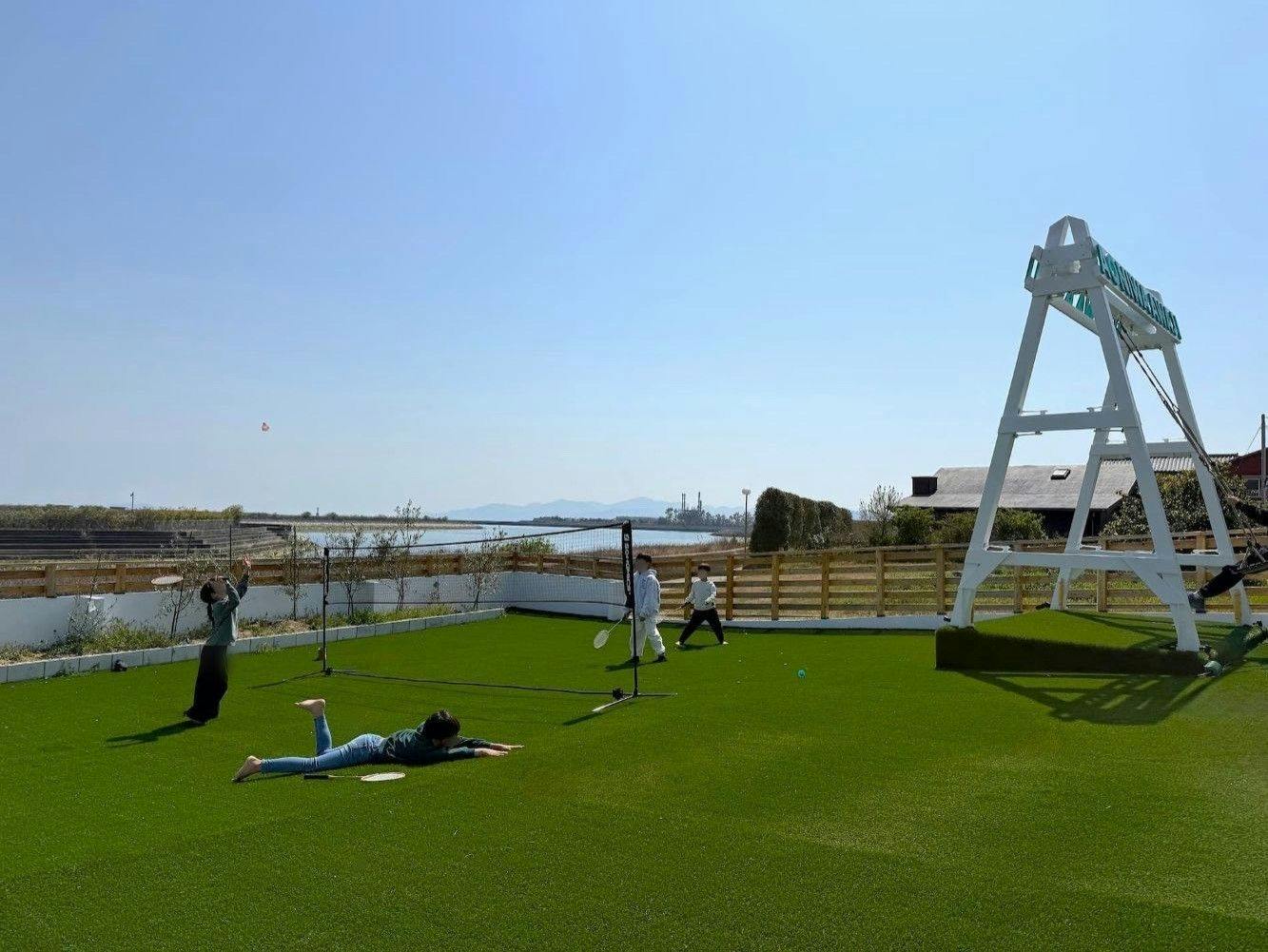 Aoniwa -碧庭- AWAJI | Sea, Sky, Swing.